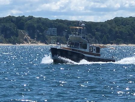 Ranger Tugs R-31 image