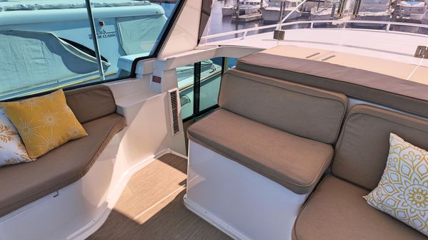 Viking 60 Cockpit Sport Yacht image