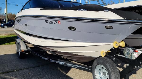 Sea Ray 250 SLX 
