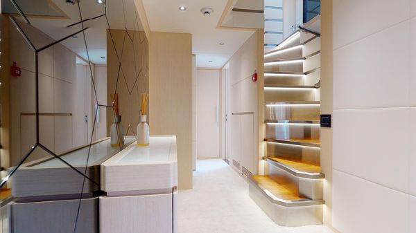 Majesty 100 image