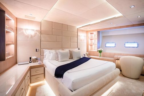 Mangusta 165 image