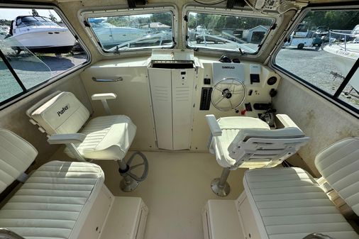 Parker 2520-DEEP-VEE-SPORT-CABIN image