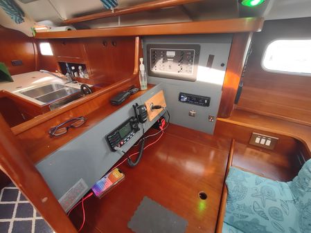 Beneteau OCEANIS-351 image
