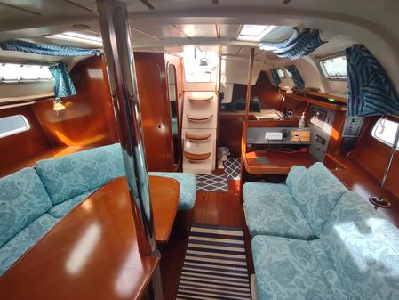 Beneteau OCEANIS-351 image