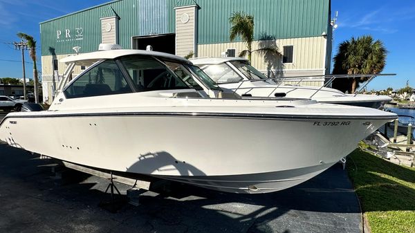 Pursuit DC 325 Dual Console