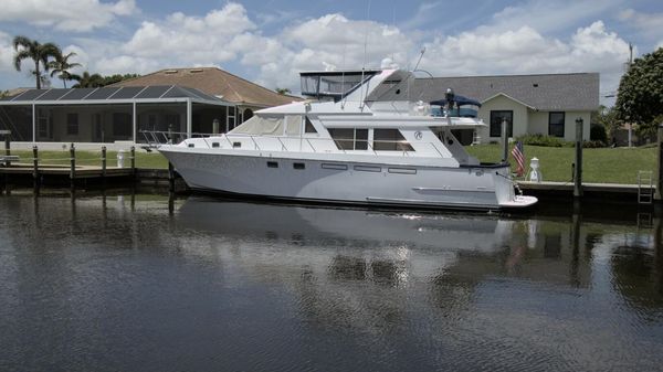 Ocean Alexander 548 Pilot House