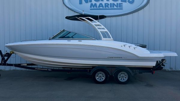 Chaparral 23 SSi