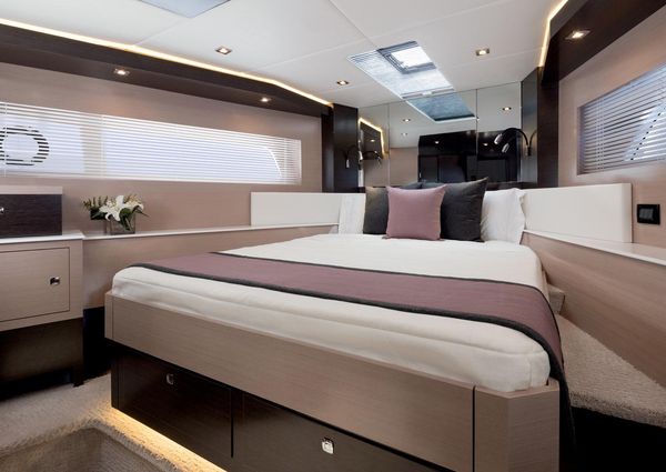 Cruisers Yachts 60 Cantius image