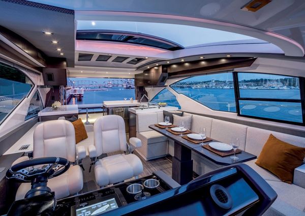 Cruisers Yachts 60 Cantius image