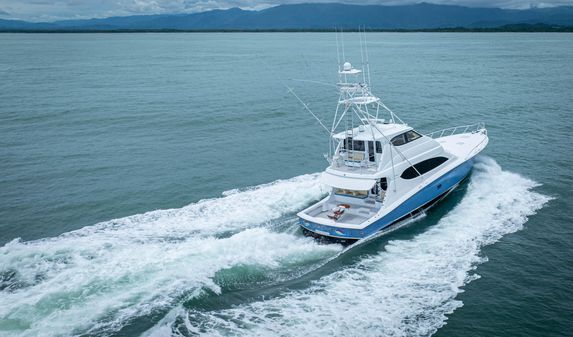 Hatteras 68 Enclosed Bridge image