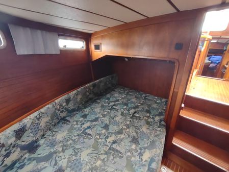Nauticat 33 image