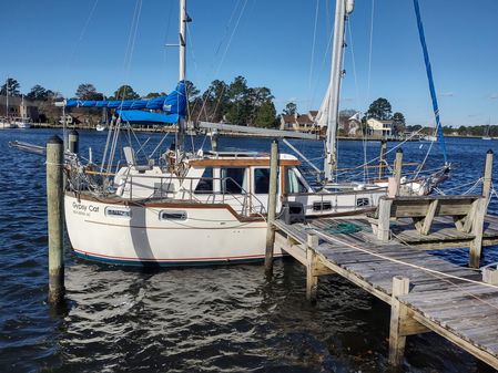 Nauticat 33 image