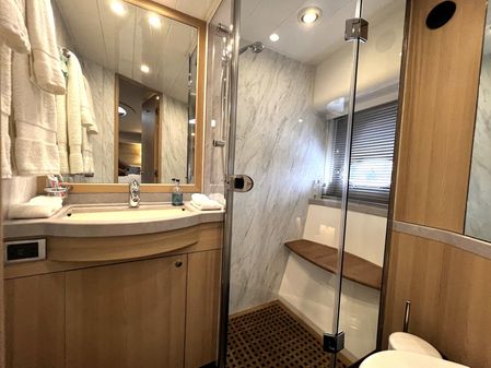 Princess Yachts V70 image