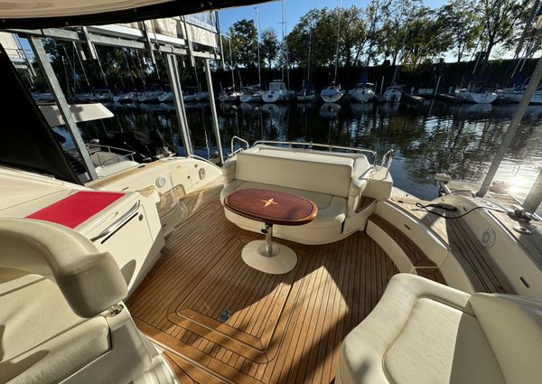 Sea Ray 580 Sundancer image