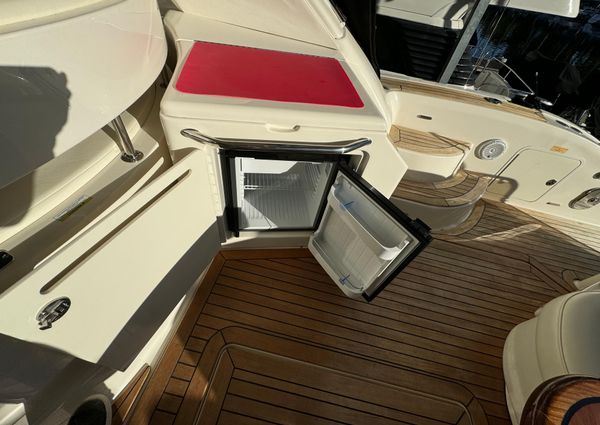 Sea Ray 580 Sundancer image