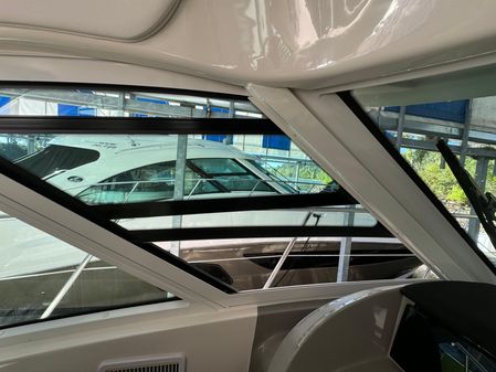 Sea Ray 580 Sundancer image