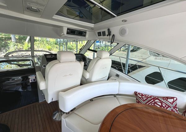 Sea Ray 580 Sundancer image