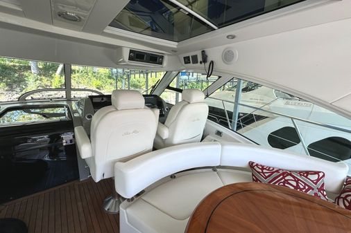 Sea Ray 580 Sundancer image