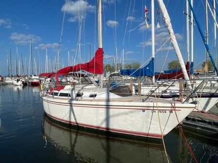 Catalina 30 image