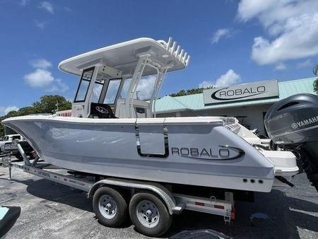 Robalo R 272 image