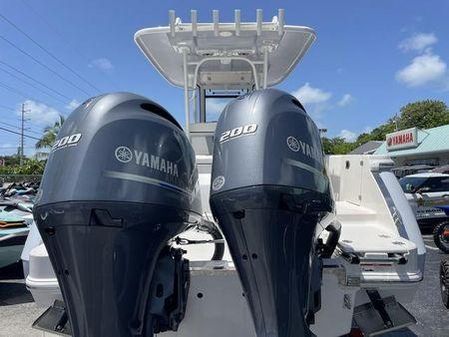 Robalo R 272 image