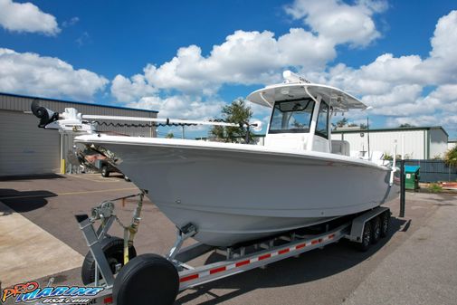 Sea-hunt GAMEFISH-30-WITH-COFFIN-BOX image