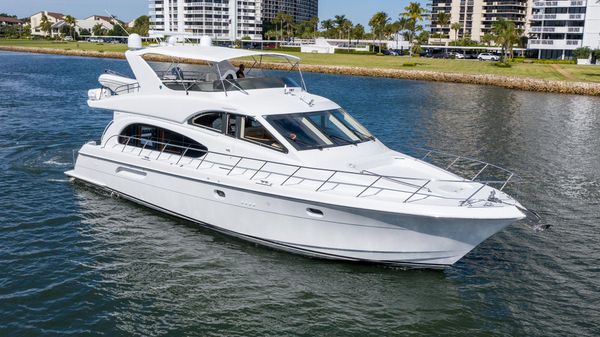 Hatteras 63 Raised Pilothouse Motor Yacht 
