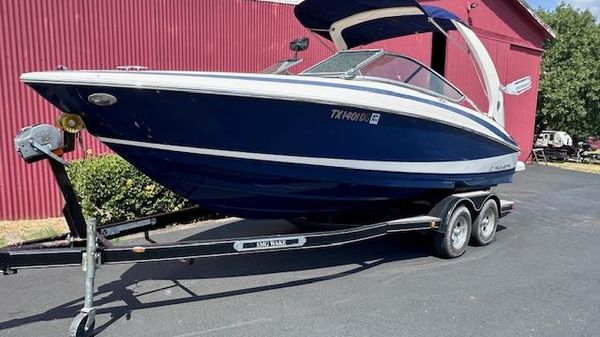 Regal 2300 Bowrider 