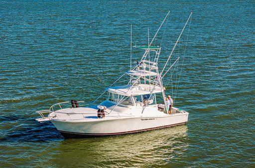 Luhrs 40 Open image