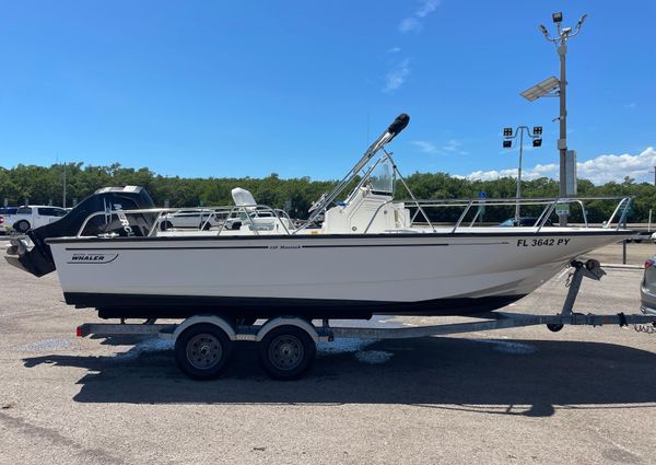 Boston-whaler 210-MONTAUK image