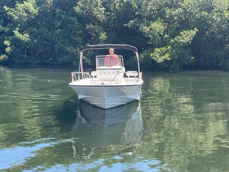 Boston-whaler 210-MONTAUK image