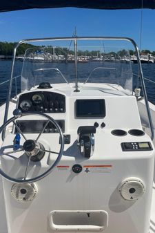 Boston-whaler 210-MONTAUK image