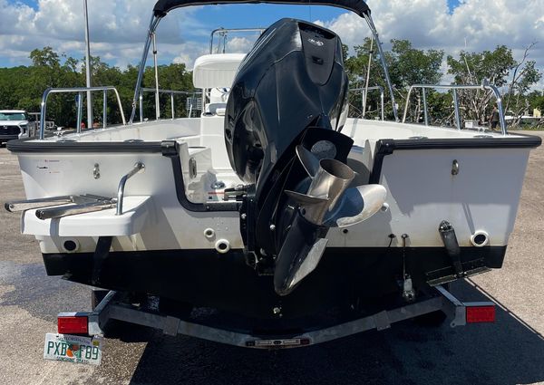 Boston-whaler 210-MONTAUK image