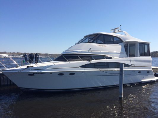 Carver 506 Motor Yacht - main image