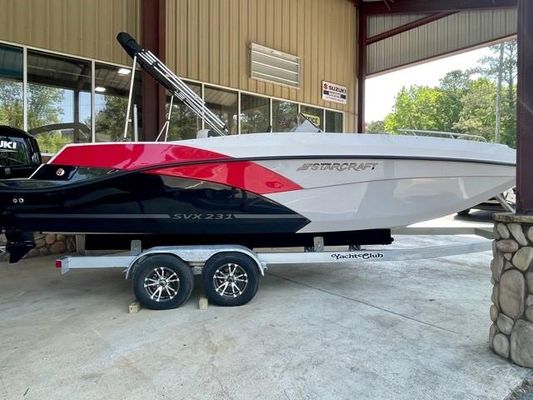 Starcraft SVX 231 OB Deck Boat - main image