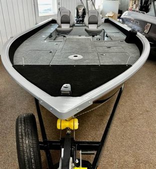 Smoker Craft ADV188TL image