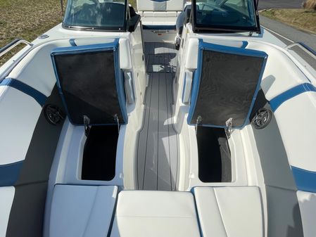 Chaparral 270 OSX image