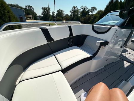 Chaparral 270-OSX image