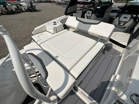Chaparral 270-OSX image