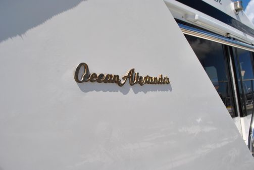 Ocean-alexander 54-COCKPIT-MOTORYACHT image