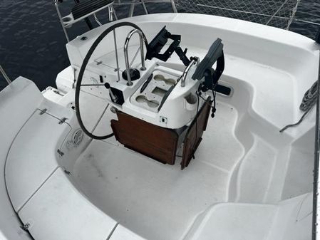 Hunter 410 image