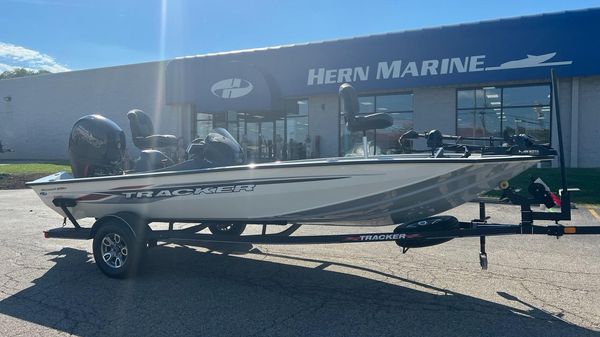 Tracker Pro Team 195 TXW
