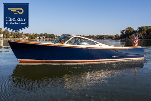 Hinckley Talaria 29 Runabout image