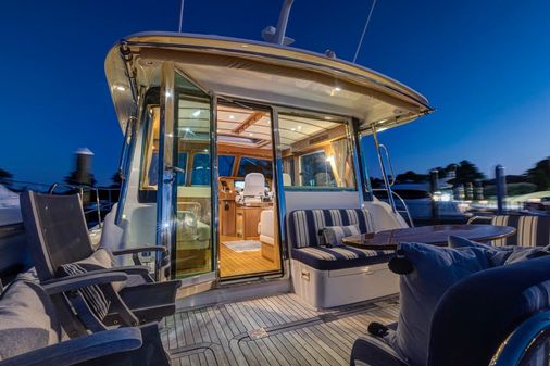 Sabre 48 Salon Express image