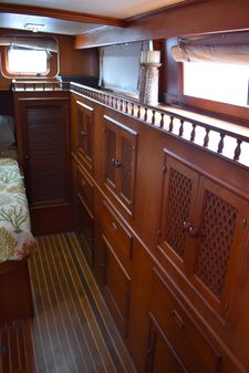 Marine Trader Labelle image
