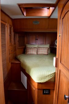 Marine Trader Labelle image