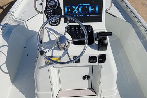 Excel 220 Bay Pro image