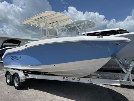 Robalo R200-CENTER-CONSOLE image