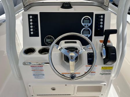 Robalo R200-CENTER-CONSOLE image