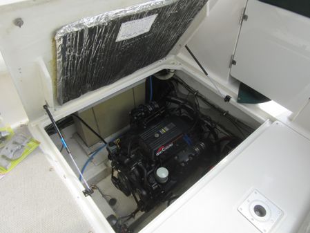 Maxum 3200 SCR image